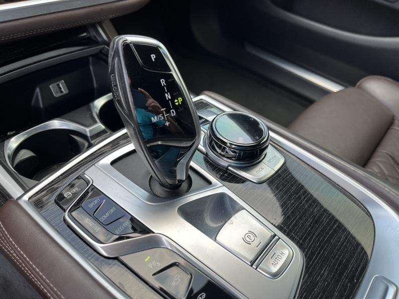 BMW 7-Series 750i xDrive 2016