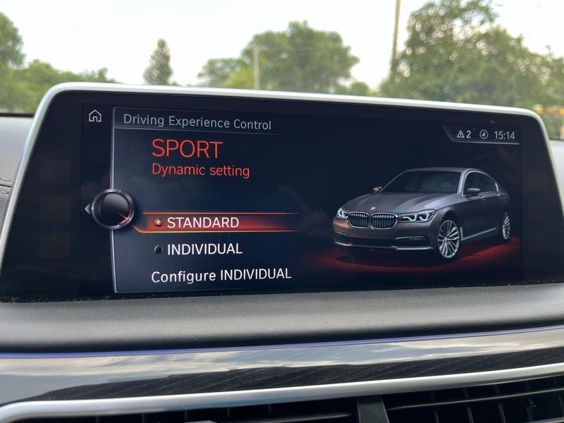 BMW 7-Series 750i xDrive 2016