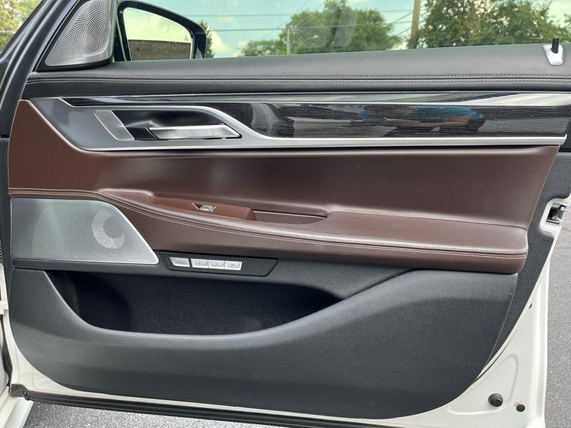 BMW 7-Series 750i xDrive 2016
