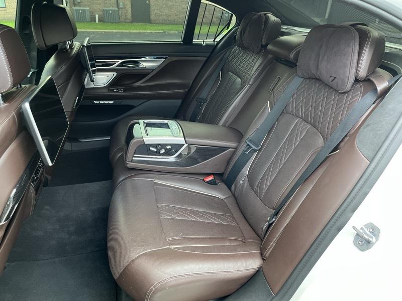 BMW 7-Series 750i xDrive 2016