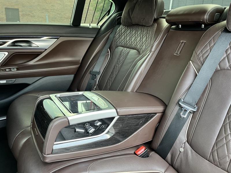 BMW 7-Series 750i xDrive 2016