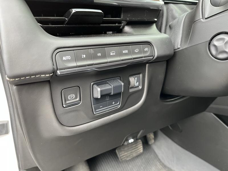 Cadillac Escalade Sport Platinum AWD 2023