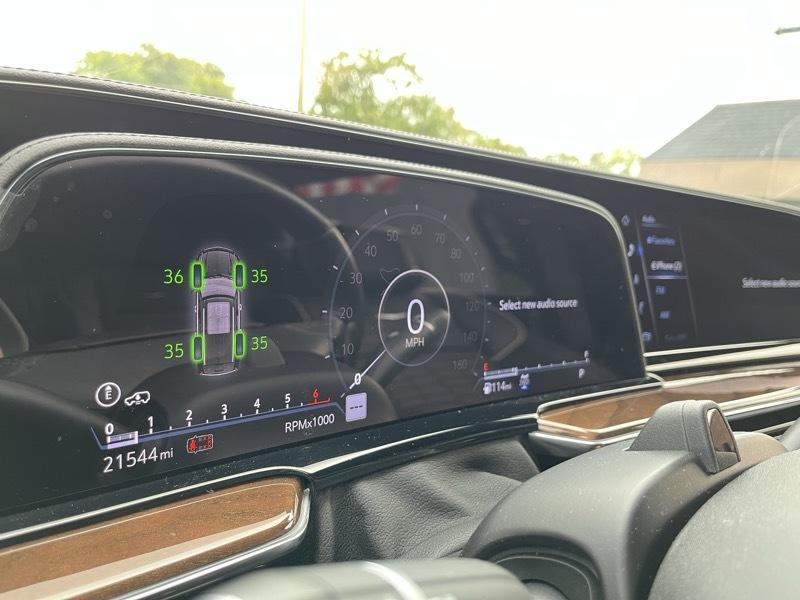 Cadillac Escalade Sport Platinum AWD 2023