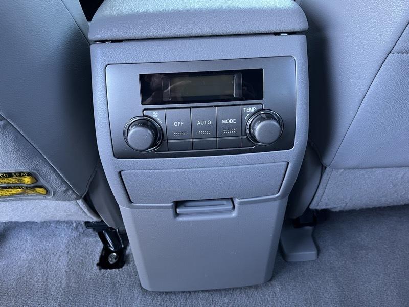 Toyota Highlander Hybrid Limited 4WD 2010