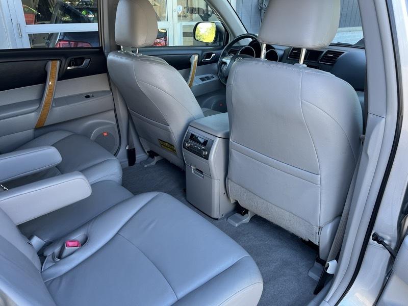 Toyota Highlander Hybrid Limited 4WD 2010