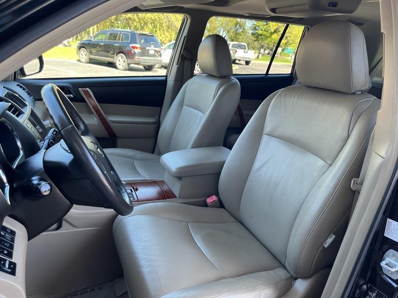 Toyota Highlander Limited 4WD 2009