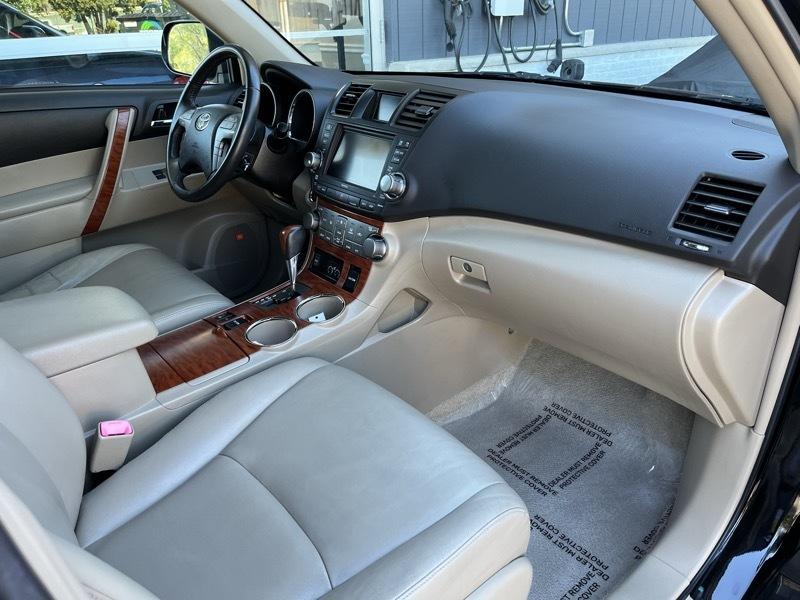 Toyota Highlander Limited 4WD 2009