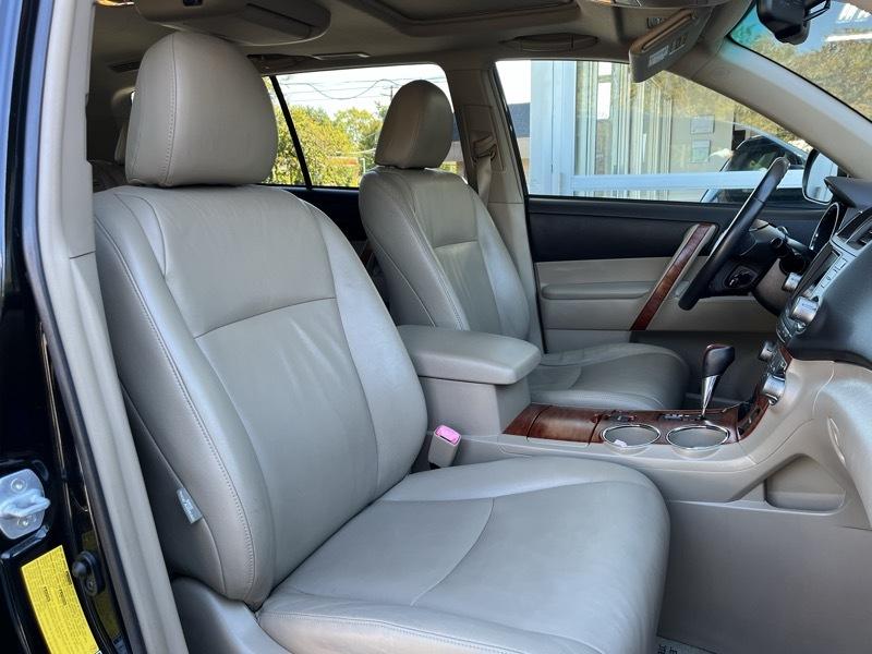 Toyota Highlander Limited 4WD 2009