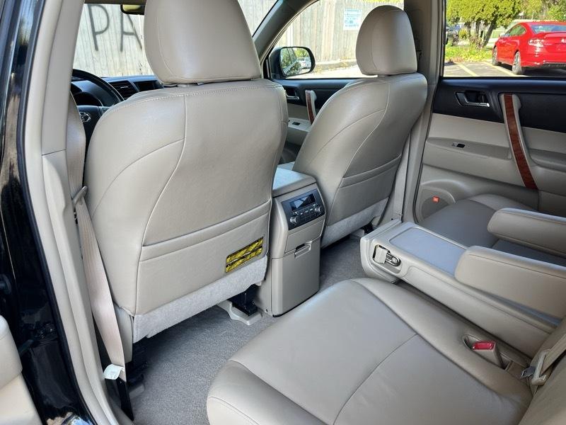 Toyota Highlander Limited 4WD 2009