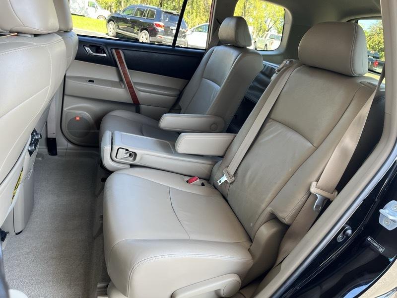 Toyota Highlander Limited 4WD 2009