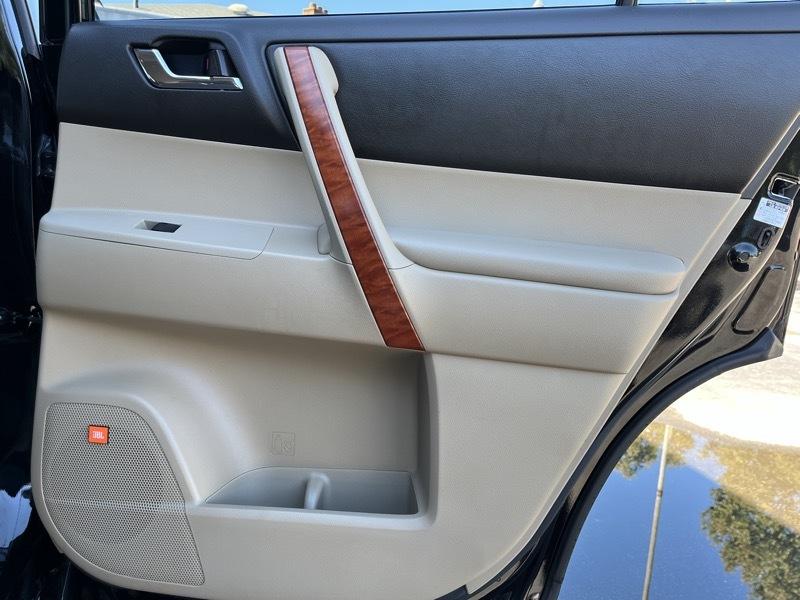 Toyota Highlander Limited 4WD 2009