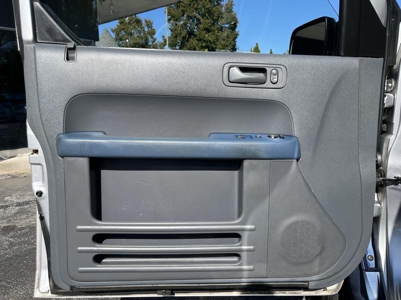 Honda Element LX 2WD AT 2006