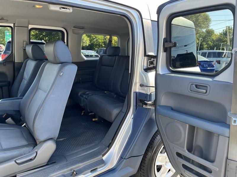 Honda Element LX 2WD AT 2006