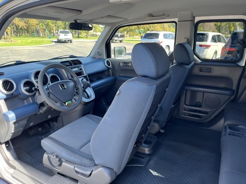 Honda Element LX 2WD AT 2006