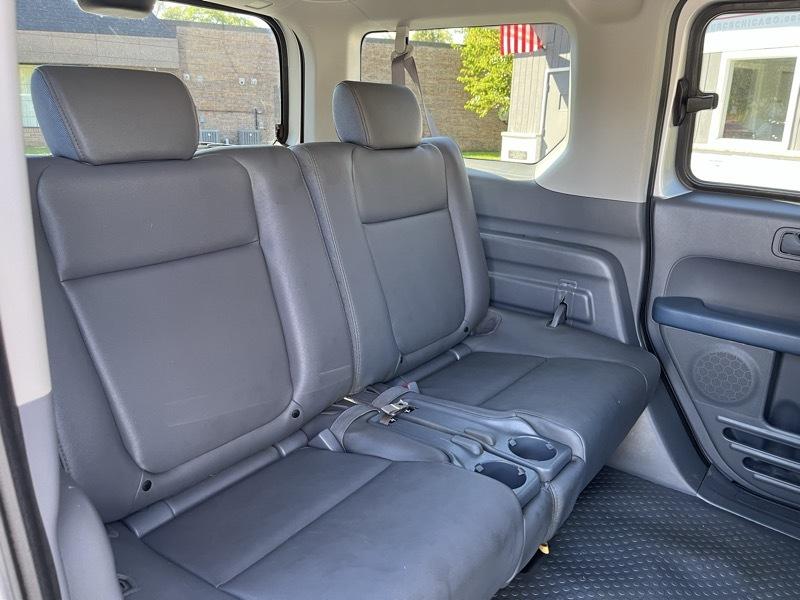 Honda Element LX 2WD AT 2006