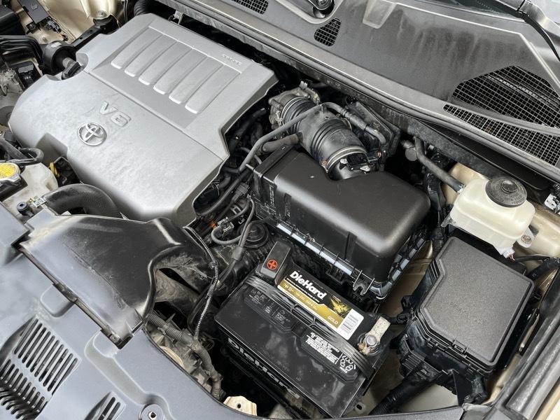 Toyota Highlander Base 4WD 2013