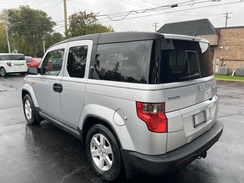 Honda Element EX 4WD AT 2010