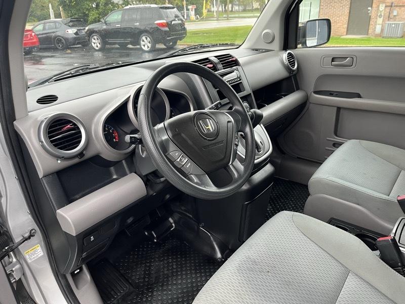 Honda Element EX 4WD AT 2010
