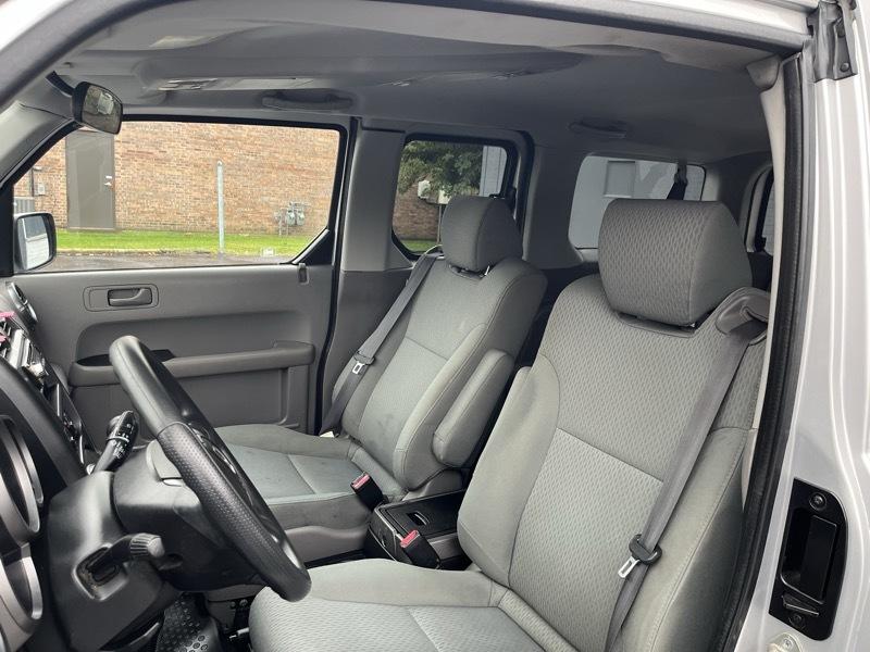 Honda Element EX 4WD AT 2010