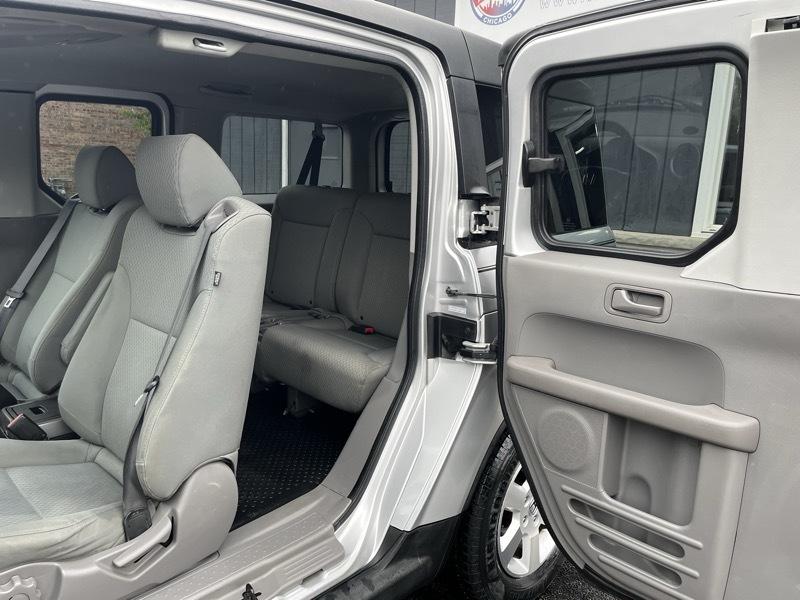 Honda Element EX 4WD AT 2010