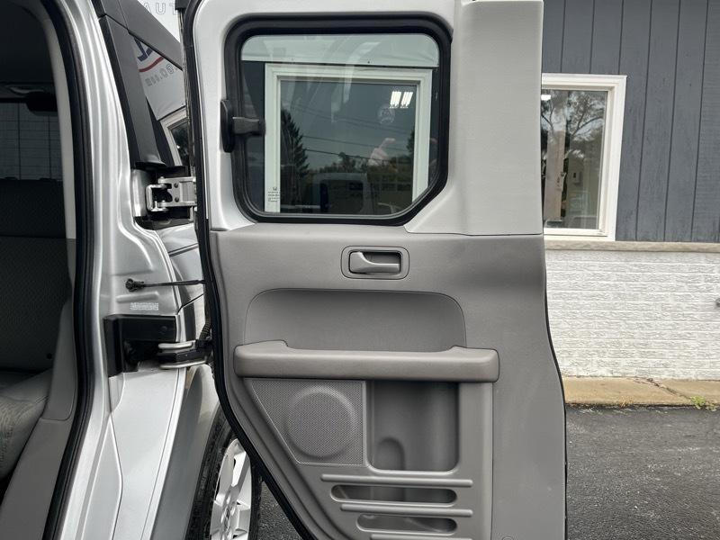Honda Element EX 4WD AT 2010