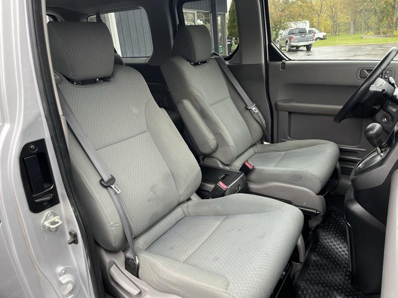 Honda Element EX 4WD AT 2010