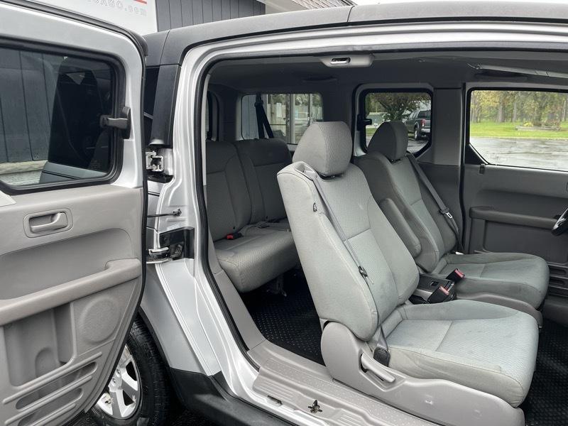 Honda Element EX 4WD AT 2010