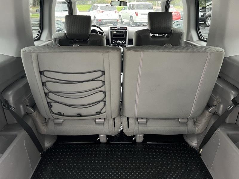 Honda Element EX 4WD AT 2010