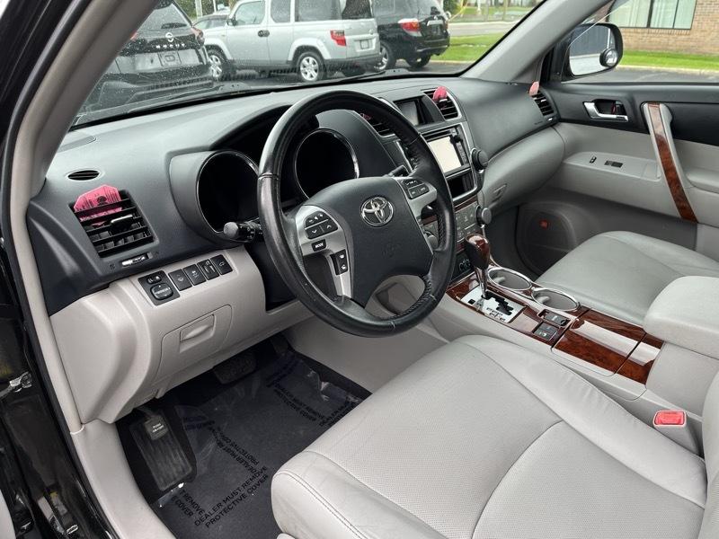 Toyota Highlander Limited 4WD 2013