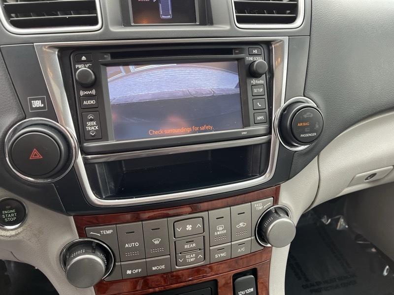 Toyota Highlander Limited 4WD 2013