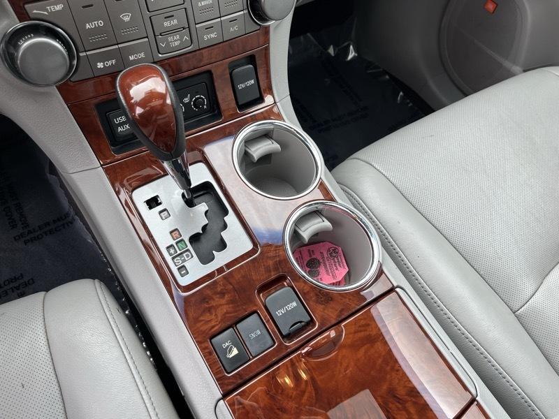 Toyota Highlander Limited 4WD 2013