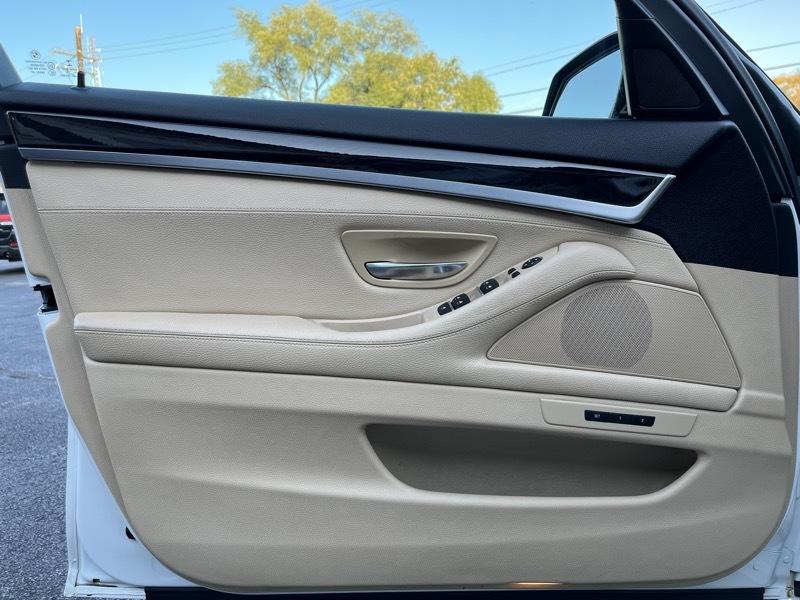 BMW 5-Series 535i xDrive 2015