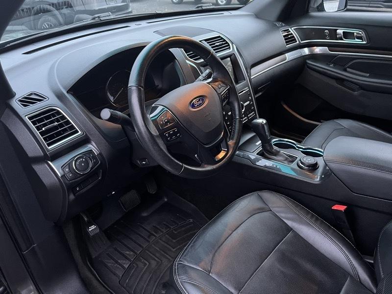 Ford Explorer Limited 4WD 2017