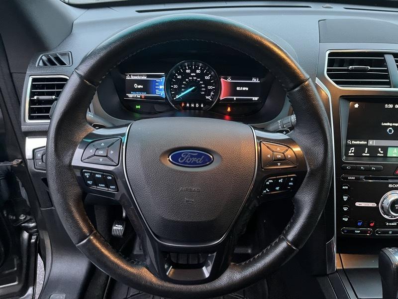 Ford Explorer Limited 4WD 2017