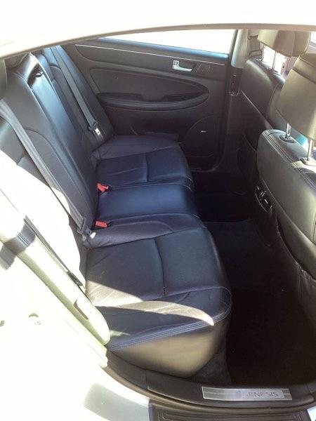 Hyundai Genesis 3.8L 2013