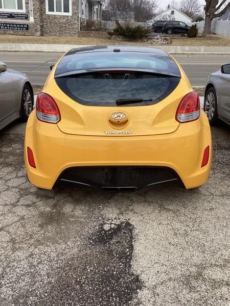 Hyundai Veloster Base 6MT 2016