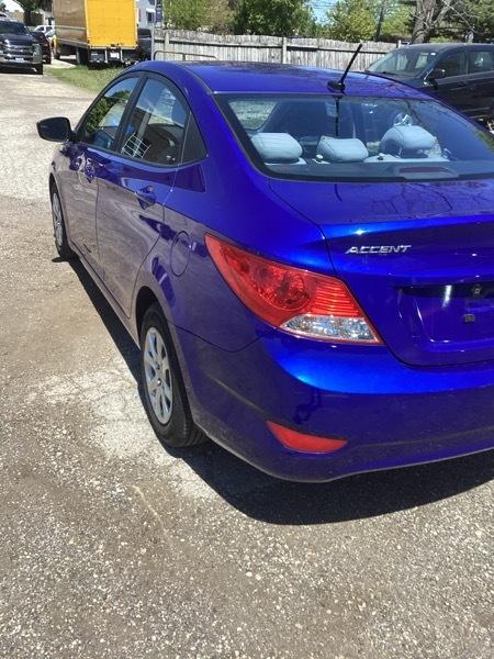 Hyundai Accent GLS 4-Door 2013