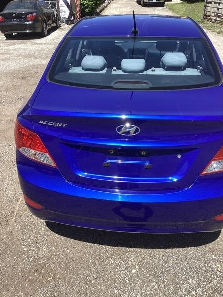 Hyundai Accent GLS 4-Door 2013