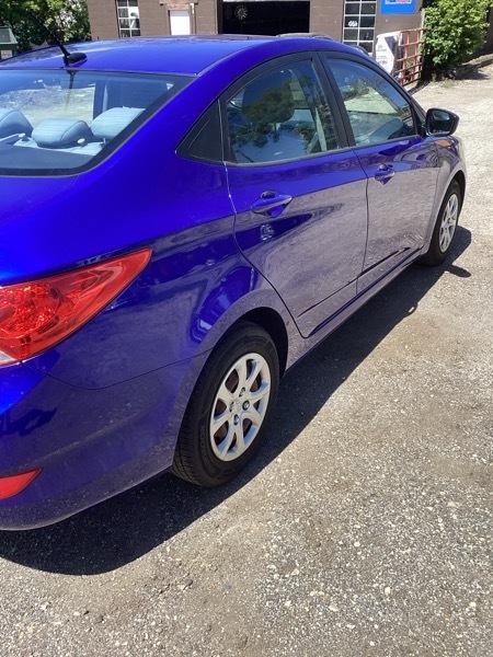 Hyundai Accent GLS 4-Door 2013