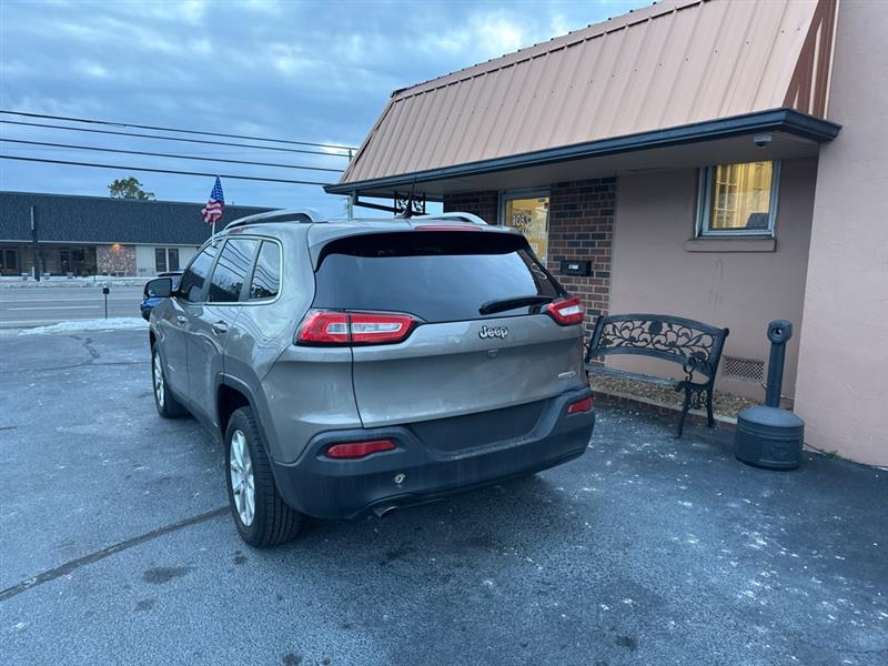 Jeep Cherokee Latitude FWD 2018