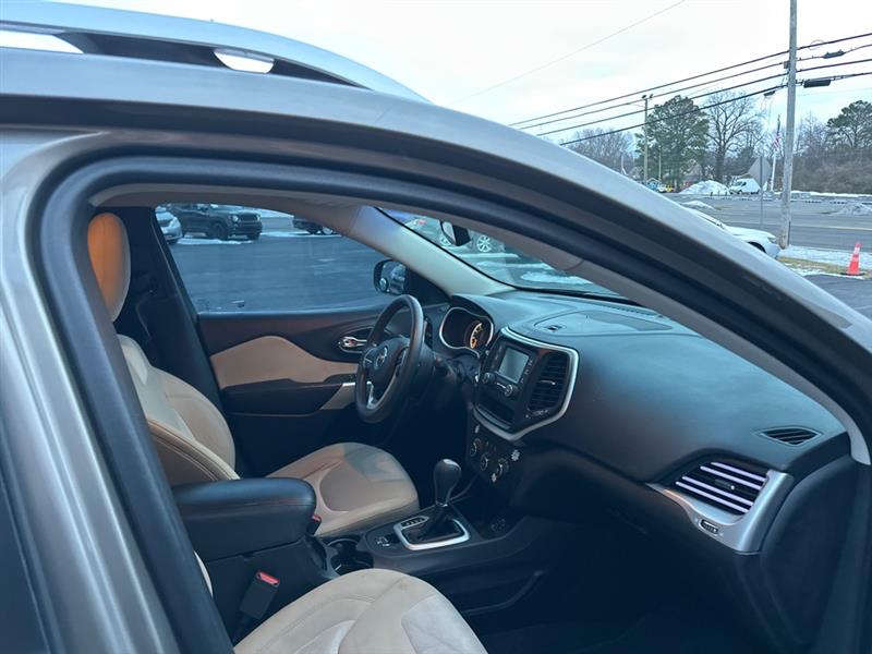 Jeep Cherokee Latitude FWD 2018