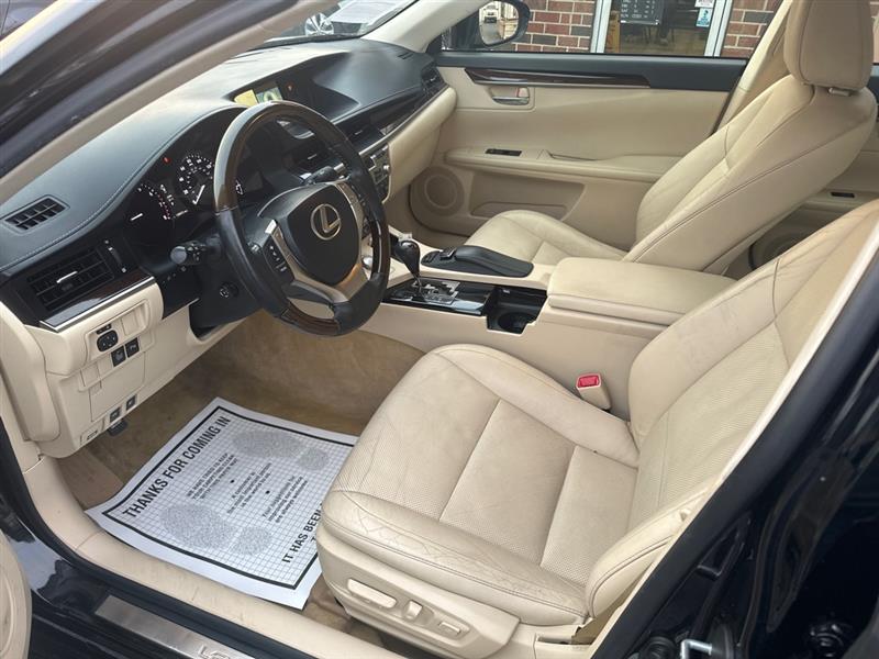 Lexus ES 350 Sedan 2014