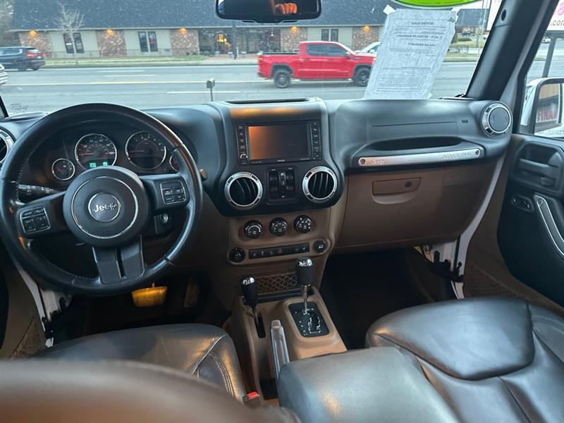 Jeep Wrangler Unlimited Sahara 4WD 2015