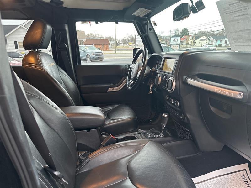 Jeep Wrangler Unlimited Sahara 4WD 2015