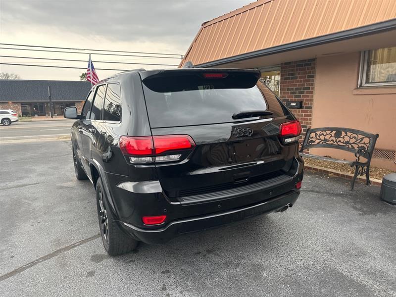 Jeep Grand Cherokee Laredo 2WD 2019