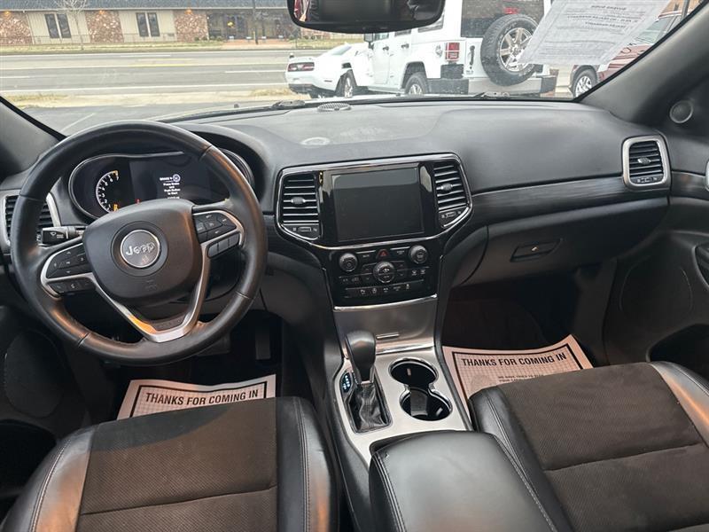 Jeep Grand Cherokee Laredo 2WD 2019