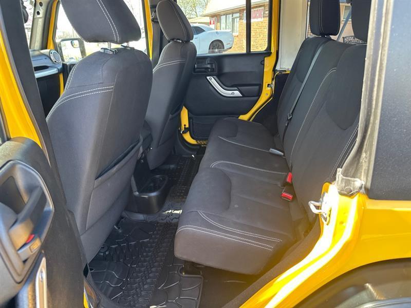 Jeep Wrangler Unlimited Sahara 4WD 2015