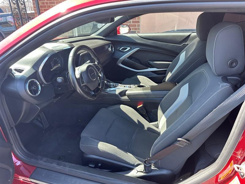 Chevrolet Camaro 1LT Coupe 8A 2018