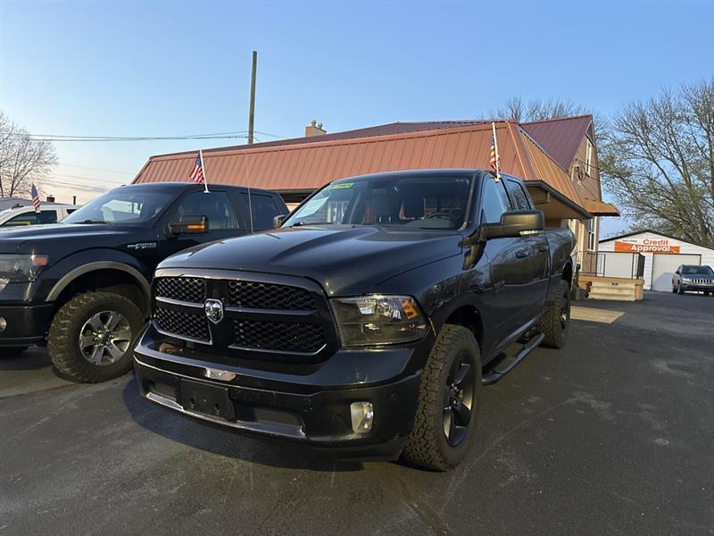 RAM 1500 SLT Quad Cab 4WD 2018