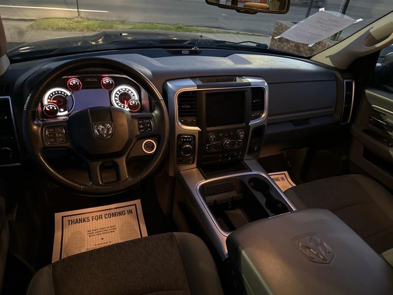 RAM 1500 SLT Quad Cab 4WD 2018